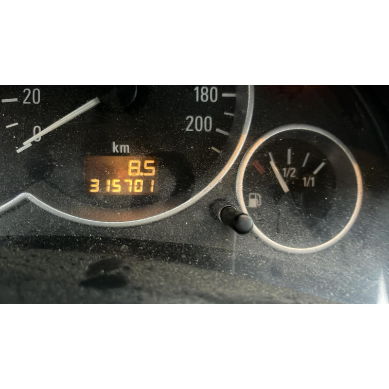 Capot OPEL CORSA C Photo n°8