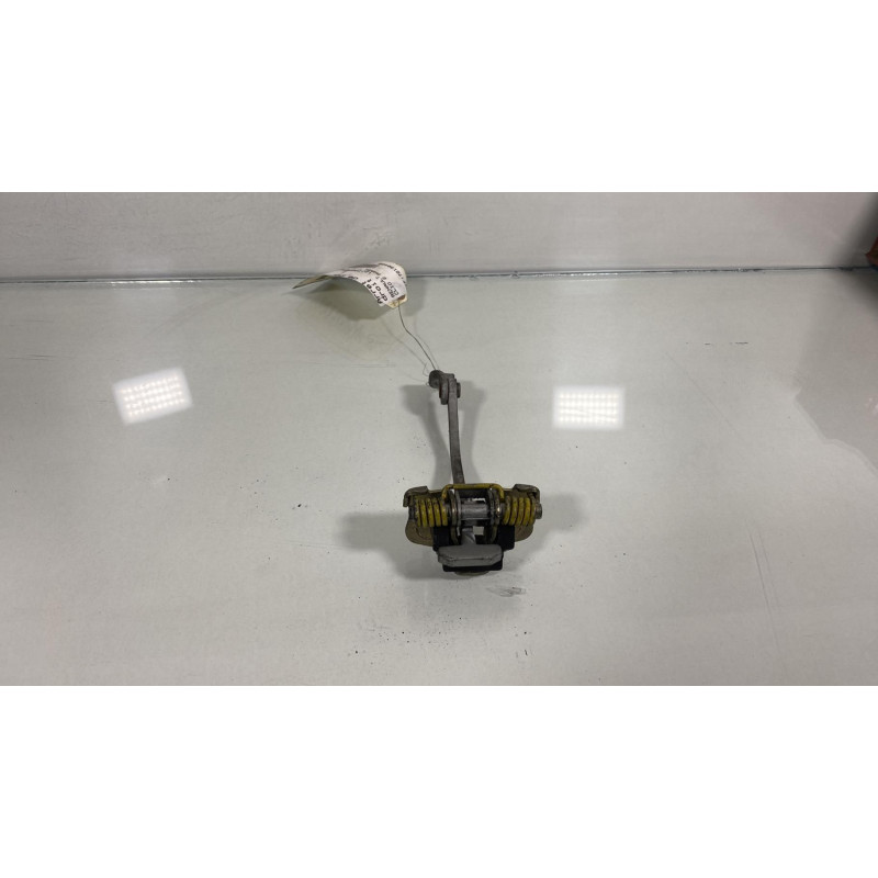 Arret de porte arriere droit RENAULT CLIO 2 Photo n°3