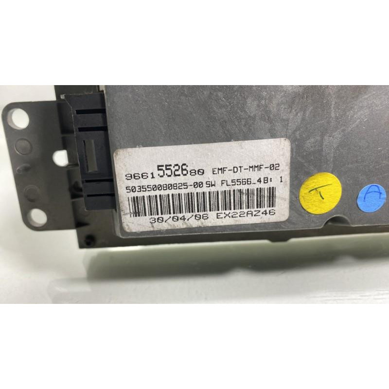 Ecran GPS PEUGEOT 607 Photo n°2