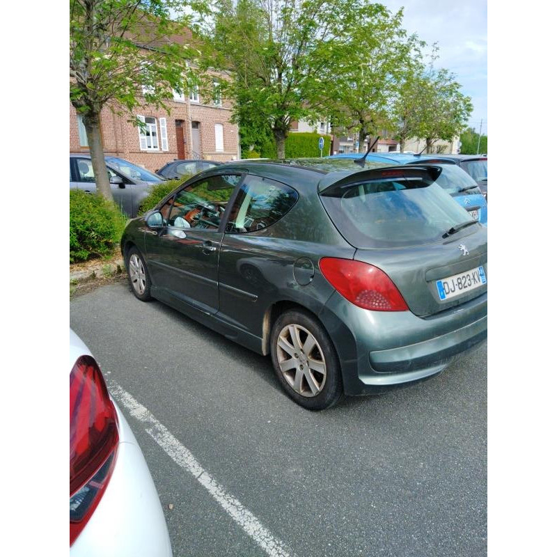 Pretensionneur de ceinture avant droit PEUGEOT 207 Photo n°11