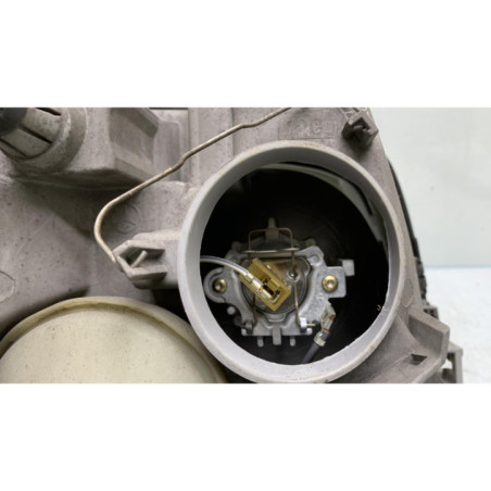 Optique avant principal gauche (feux)(phare) MERCEDES CLASSE C 202