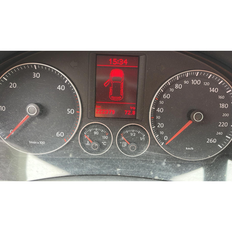Feu arriere secondaire droit (feux) VOLKSWAGEN GOLF 5 Photo n°11