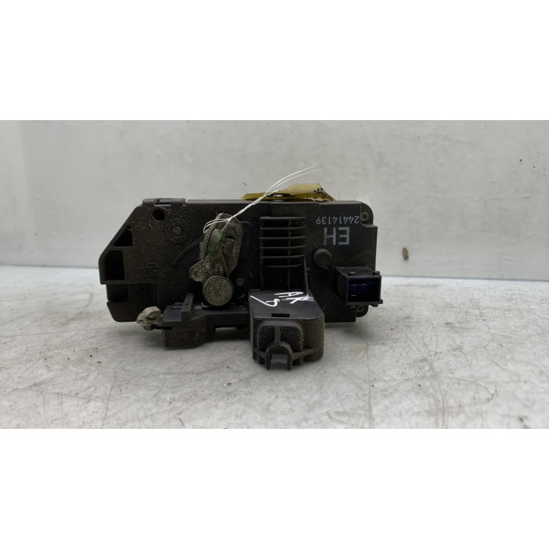 Serrure arriere droit OPEL CORSA C Photo n°1