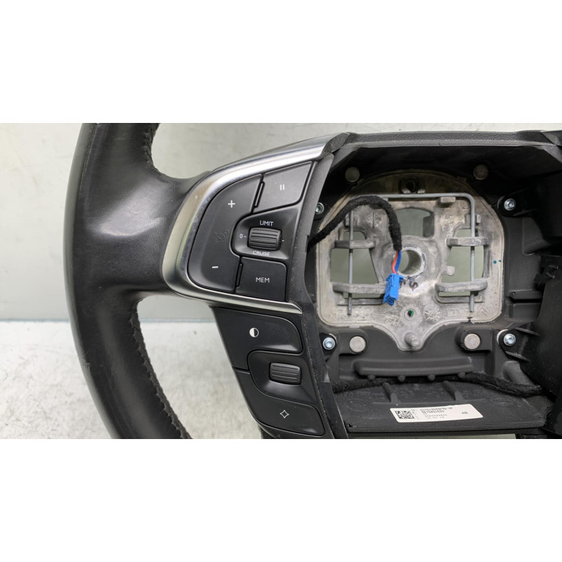 Volant CITROEN C4 2 Photo n°3