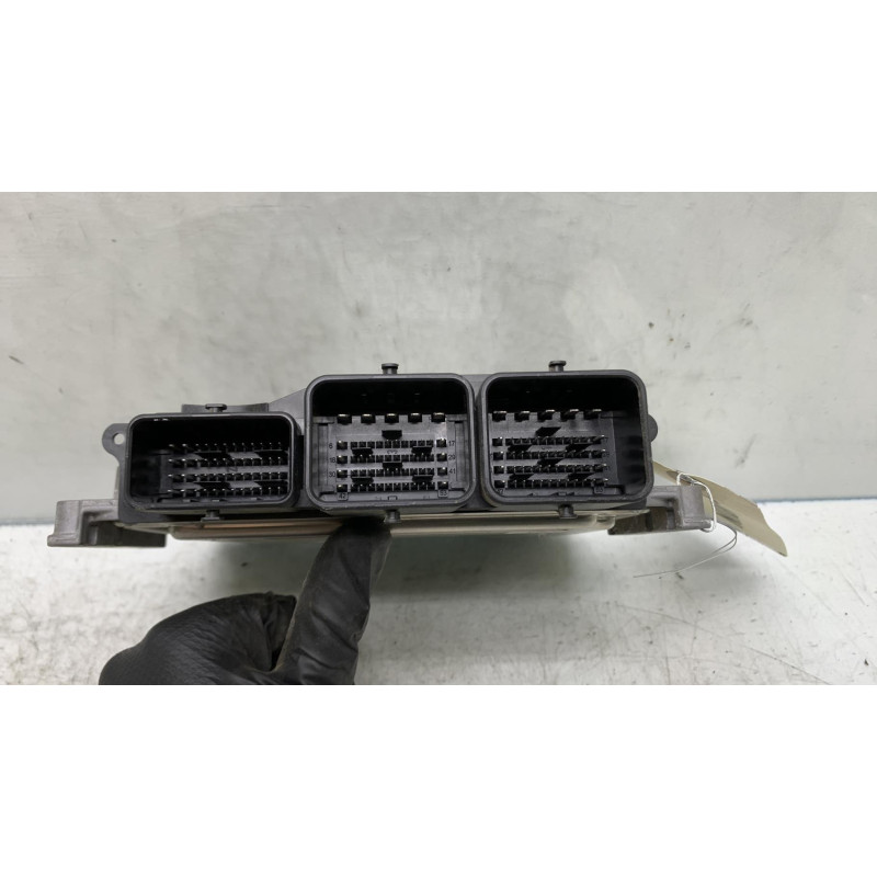 Calculateur moteur CITROEN C3 2 Photo n°4