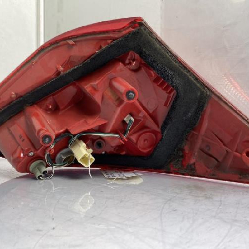 Feu arriere principal gauche (feux) TOYOTA RAV4 3 Photo n°3