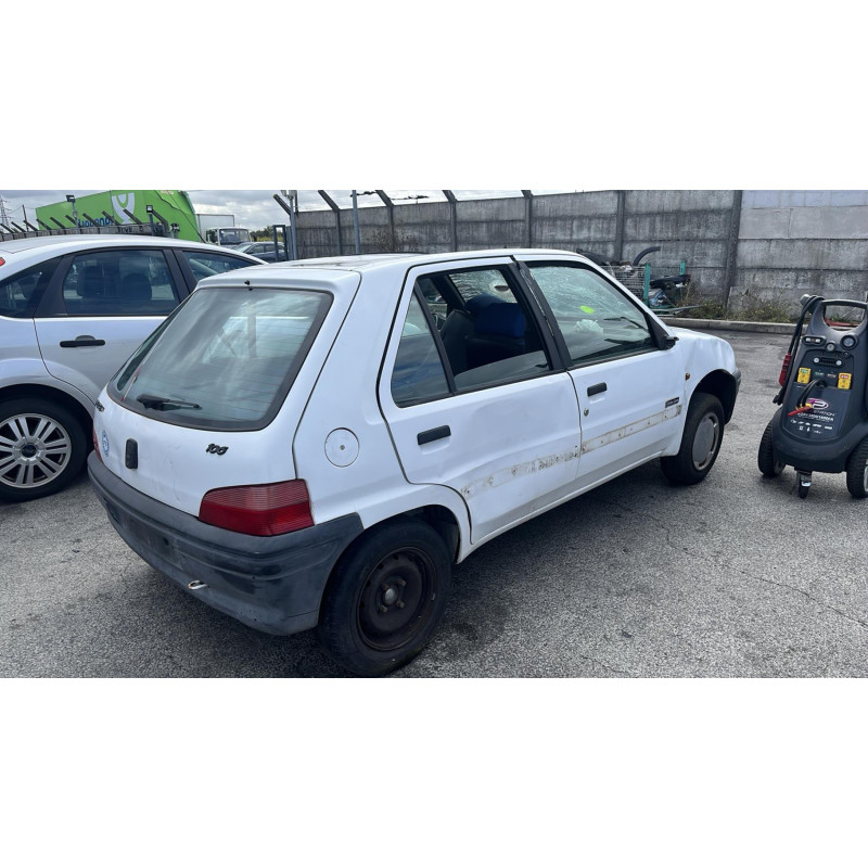 Poignee porte avant droit PEUGEOT 106 Photo n°4
