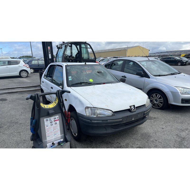 Poignee porte avant droit PEUGEOT 106 Photo n°5