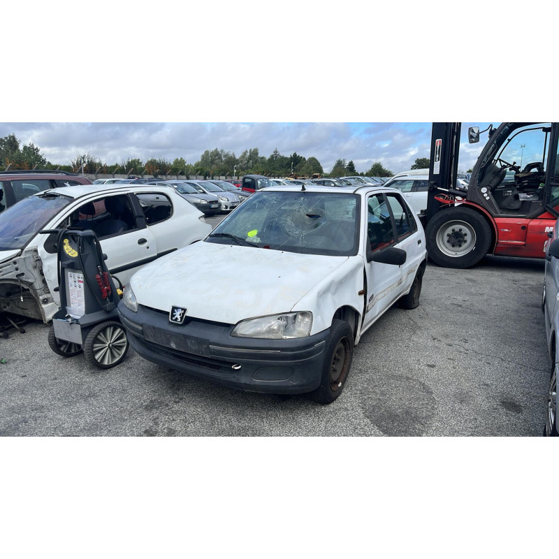 Poignee porte avant droit PEUGEOT 106 Photo n°6