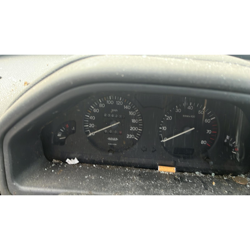 Poignee porte avant droit PEUGEOT 106 Photo n°8