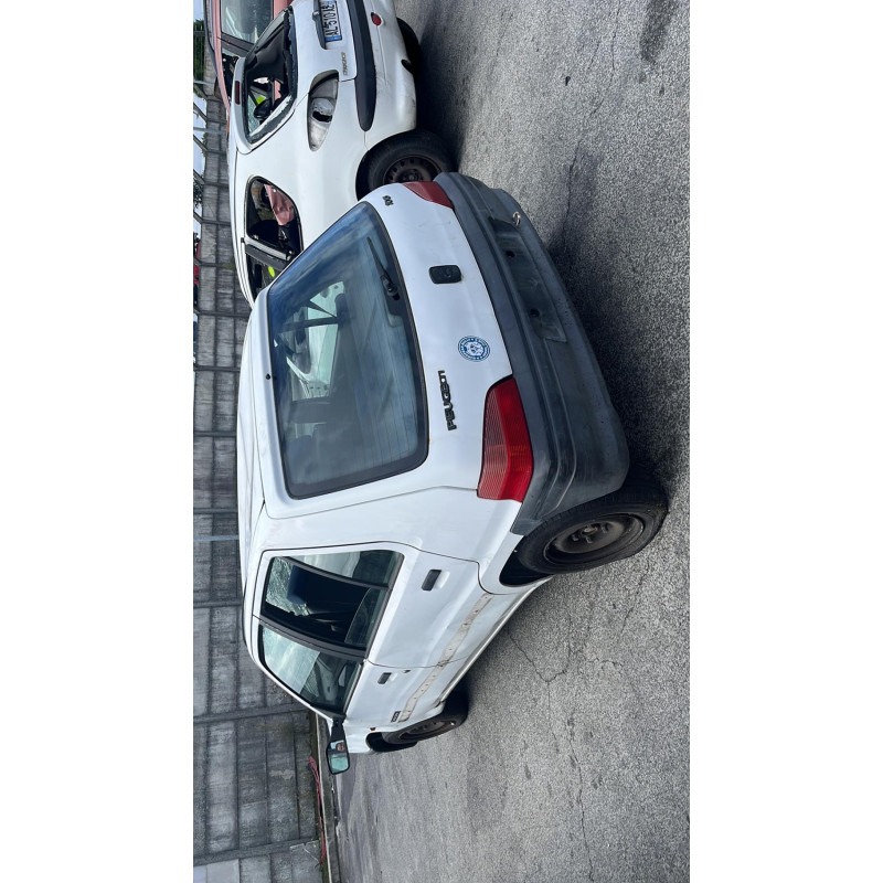 Poignee porte avant droit PEUGEOT 106 Photo n°10