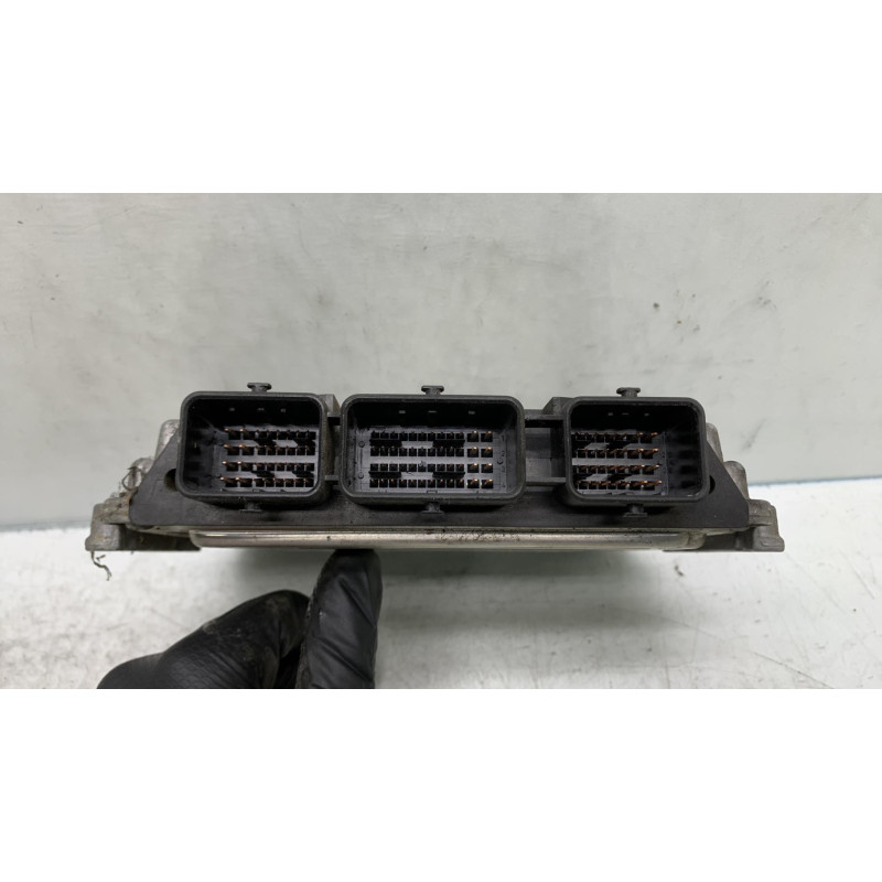 Calculateur moteur RENAULT SCENIC 2 Photo n°1