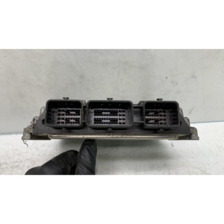 Calculateur moteur RENAULT SCENIC 2 Photo n°1