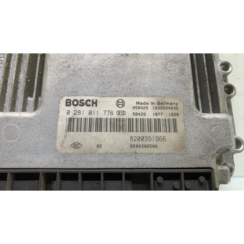 Calculateur moteur RENAULT SCENIC 2 Photo n°3