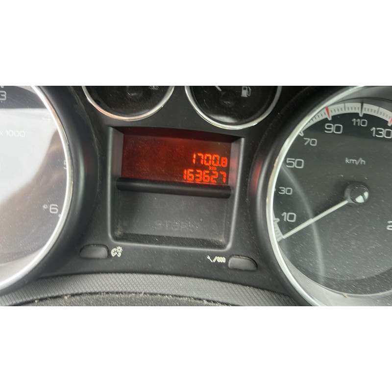 Attache ceinture avant droit PEUGEOT 308 1 Photo n°9