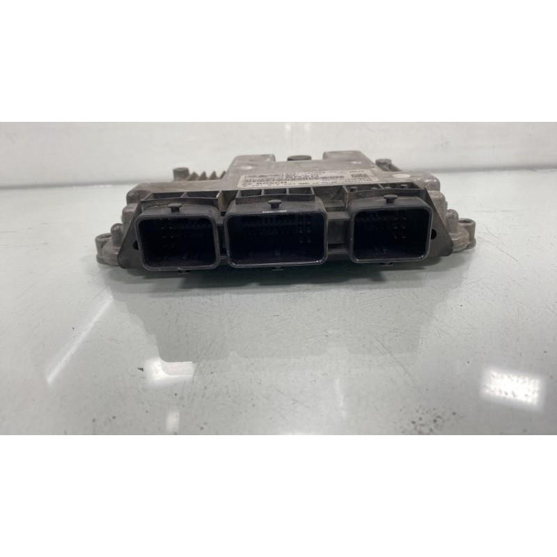 Calculateur moteur FORD FIESTA 6 Photo n°3