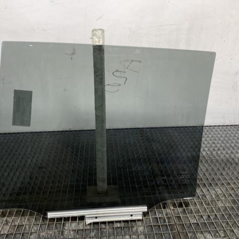Vitre arriere droit TOYOTA RAV4 3 Photo n°5