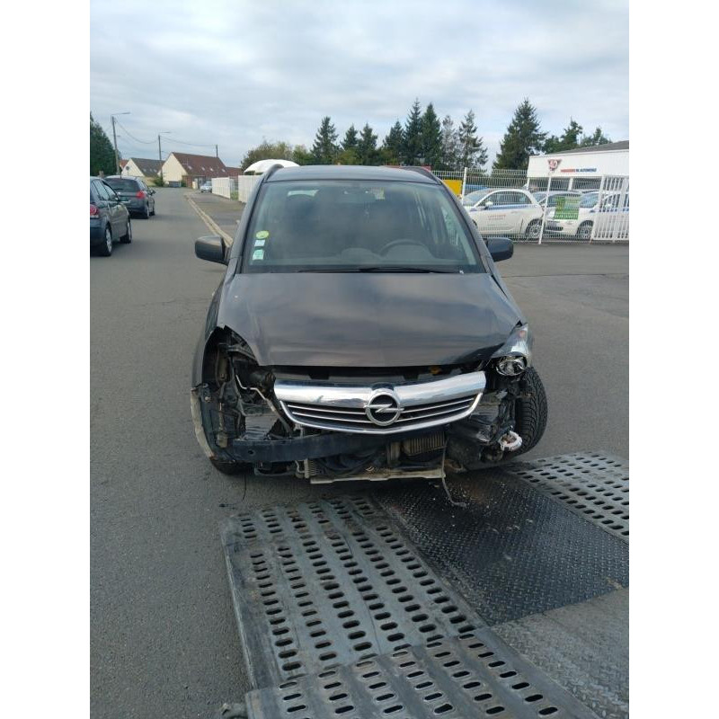 Pare choc arriere OPEL ZAFIRA B Photo n°9