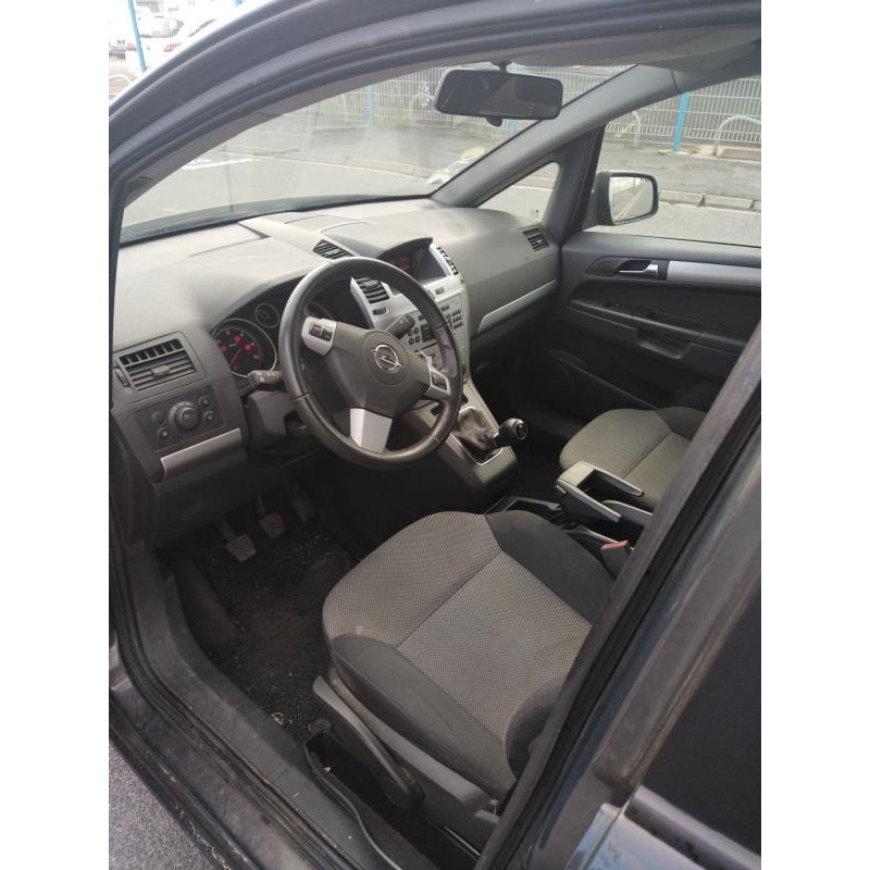 Pare choc arriere OPEL ZAFIRA B Photo n°11