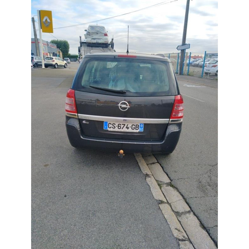 Pare choc arriere OPEL ZAFIRA B Photo n°12