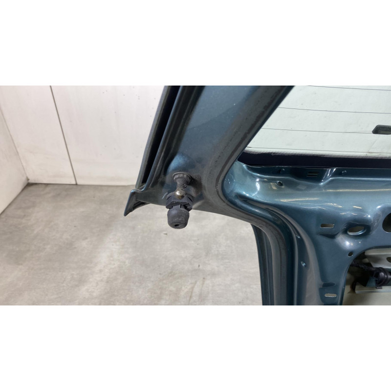 Malle/Hayon arriere VOLKSWAGEN POLO 4 Photo n°7