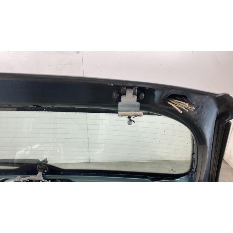 Malle/Hayon arriere VOLKSWAGEN POLO 4 Photo n°9