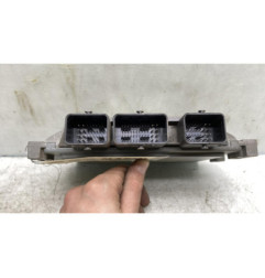 Calculateur moteur RENAULT CLIO 3