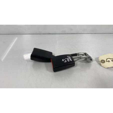 Attache ceinture arriere gauche AUDI A4 2 Photo n°1