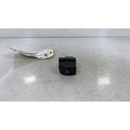 Interrupteur de leve vitre avant droit AUDI A4 2