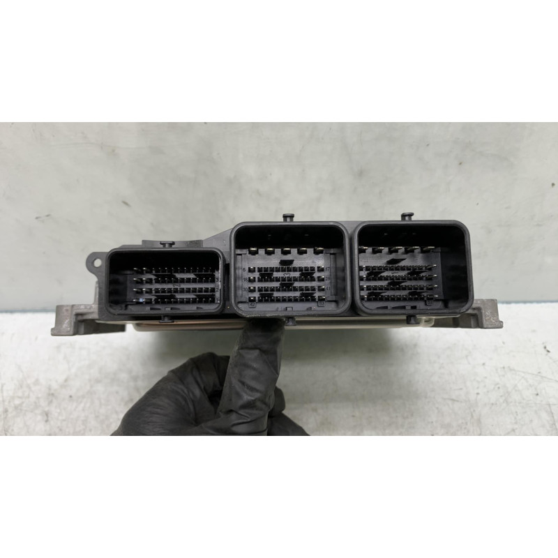 Calculateur moteur CITROEN C4 2 Photo n°2