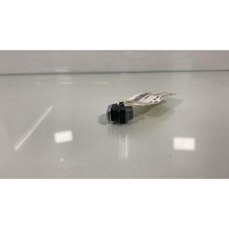 Interrupteur de leve vitre arriere droit AUDI A4 3