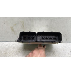 Calculateur moteur AUDI A4 3