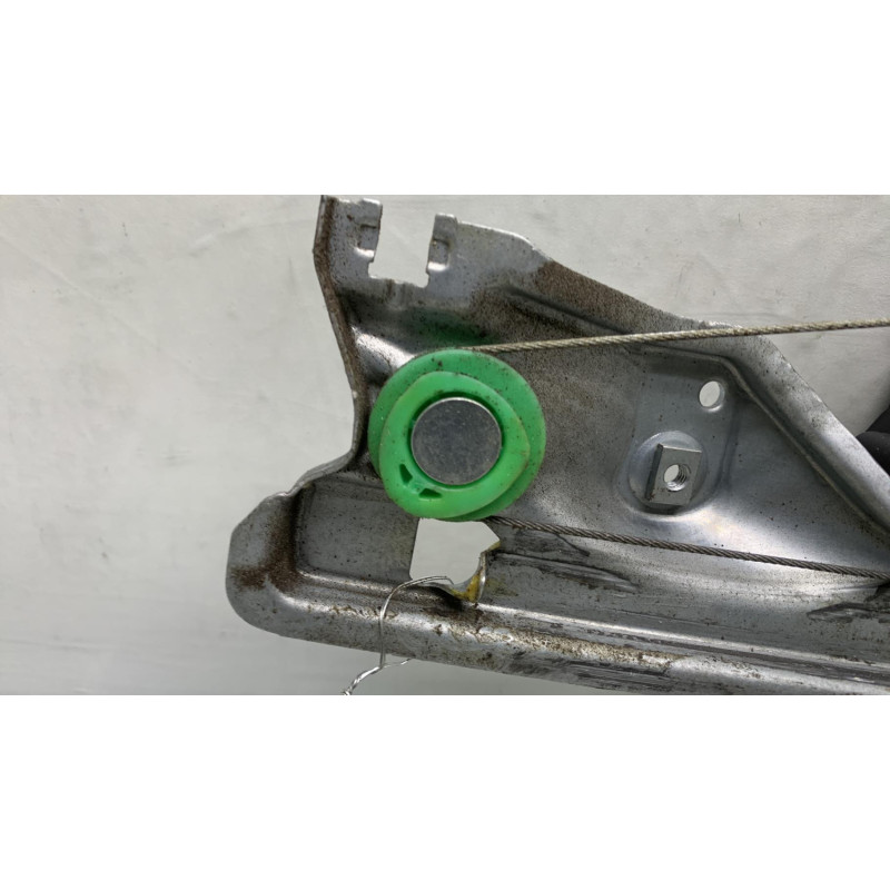 Leve vitre electrique arriere gauche PEUGEOT 308 1 Photo n°5