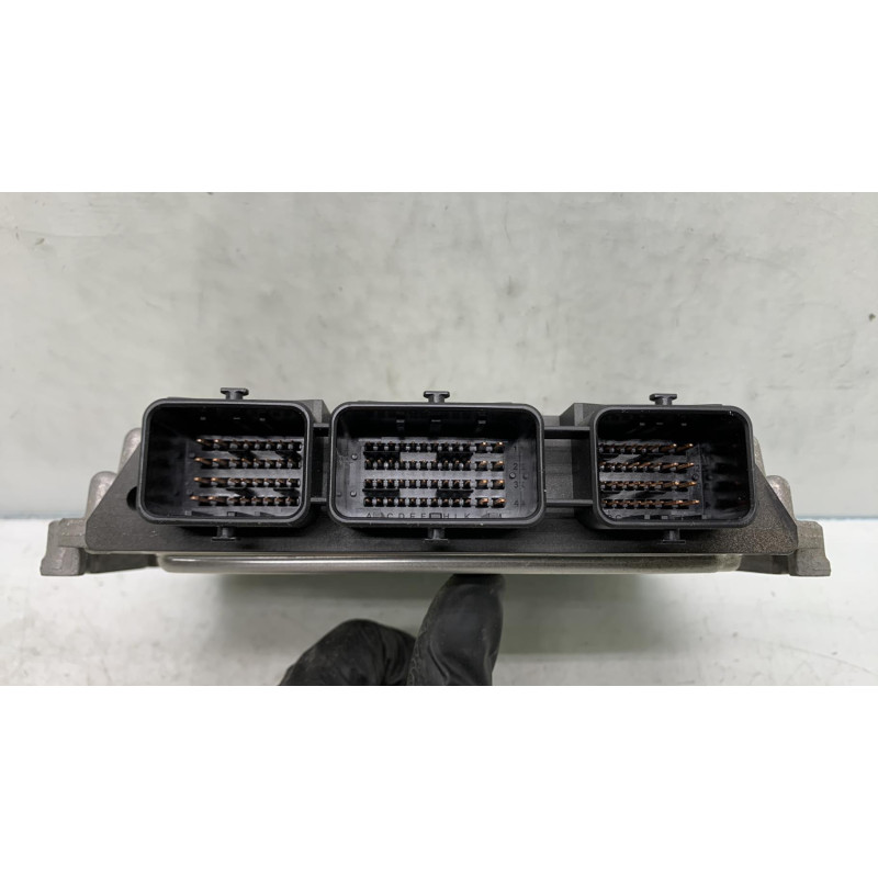 Calculateur moteur PEUGEOT 308 1 Photo n°4