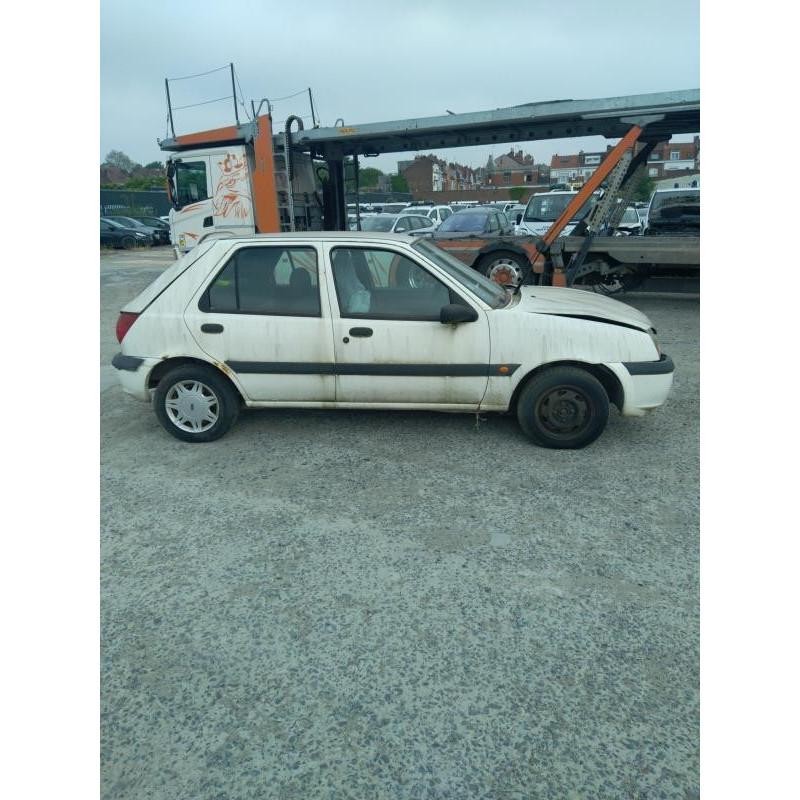 Compteur FORD FIESTA 4 Photo n°8