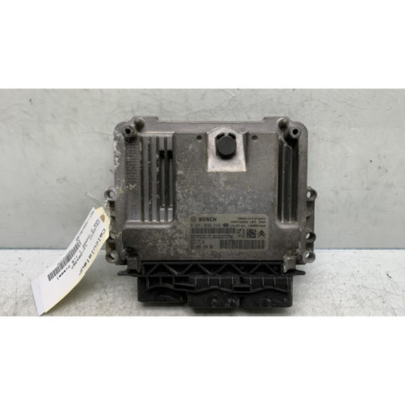 Calculateur moteur PEUGEOT 308 2