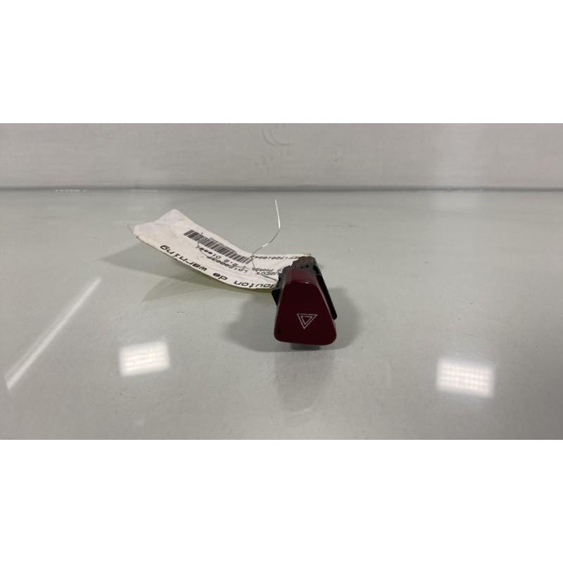 Bouton de warning PEUGEOT 607 Photo n°1