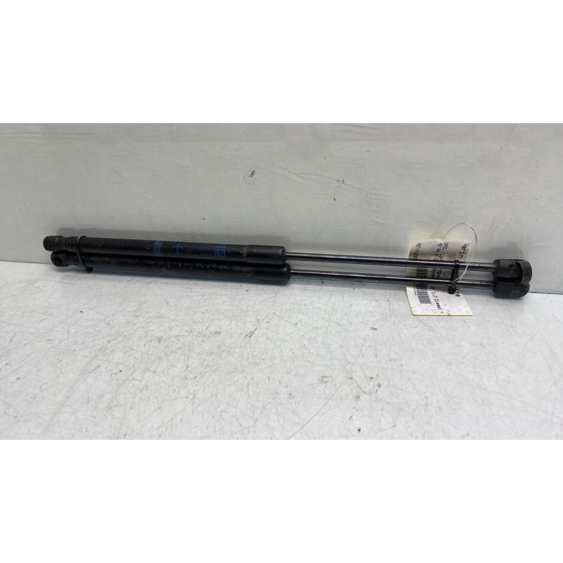 Verin de coffre OPEL ASTRA H Photo n°1