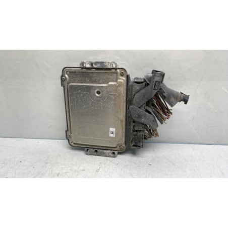 Calculateur moteur OPEL ASTRA H Photo n°1