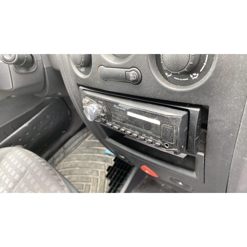 Porte avant gauche RENAULT MEGANE 2 Photo n°11
