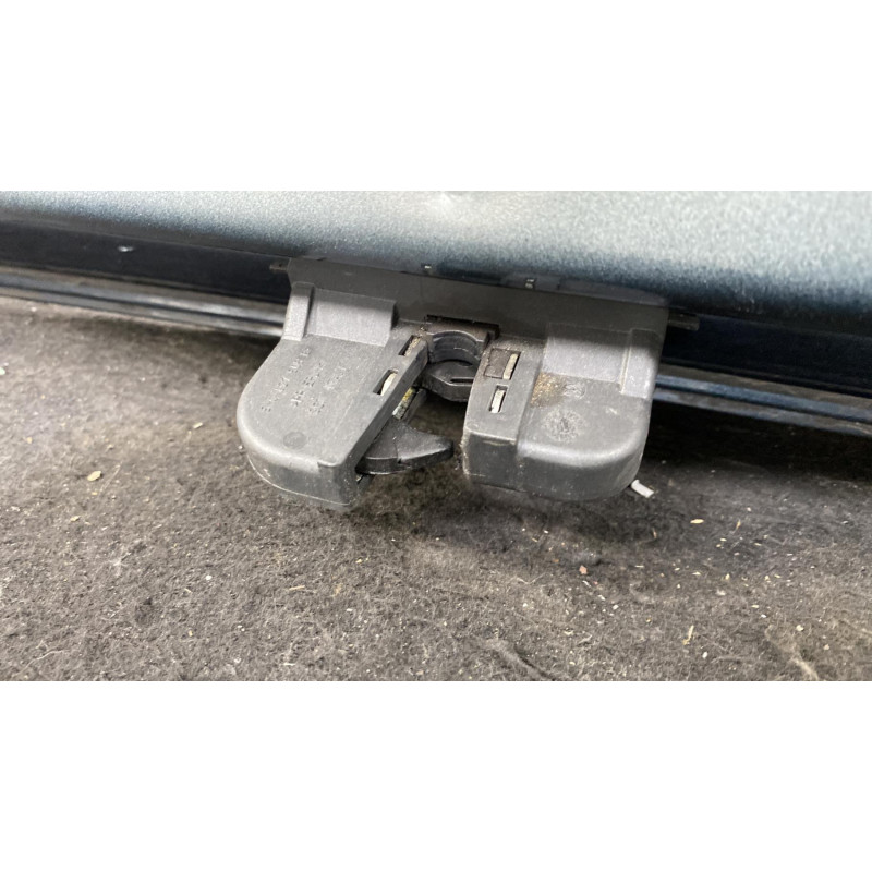 Malle/Hayon arriere VOLKSWAGEN GOLF PLUS Photo n°4
