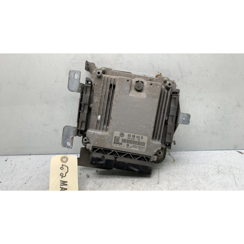 Calculateur moteur VOLKSWAGEN GOLF PLUS Photo n°2