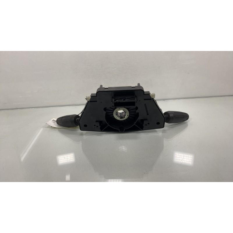 Com (Bloc Contacteur Tournant+Commodo Essuie Glace+Commodo Phare) OPEL CORSA D Photo n°7