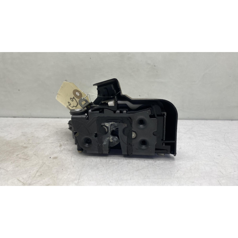 Serrure arriere gauche FORD C-MAX 1 Photo n°2