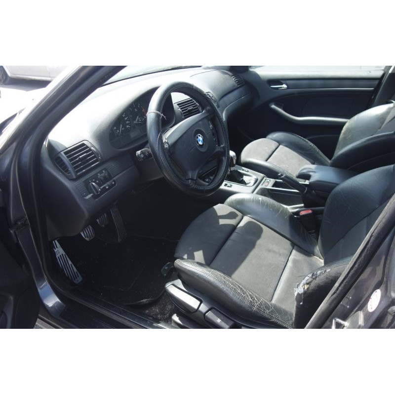 Feu arriere secondaire droit (feux) BMW SERIE 3 E46 Photo n°9