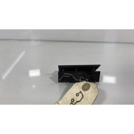 Bouton de coffre CITROEN C3 1 Photo n°1