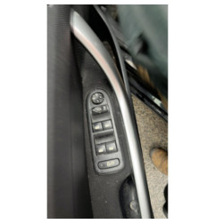 Pretensionneur de ceinture avant droit PEUGEOT 308 1 SW