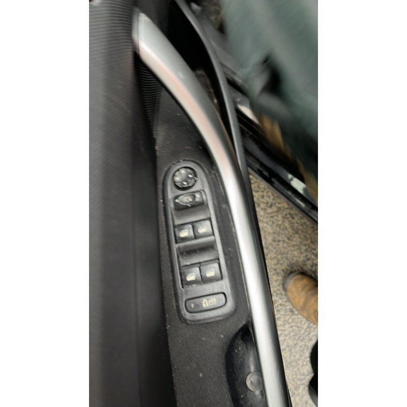 Pretensionneur de ceinture avant droit PEUGEOT 308 1 SW Photo n°14