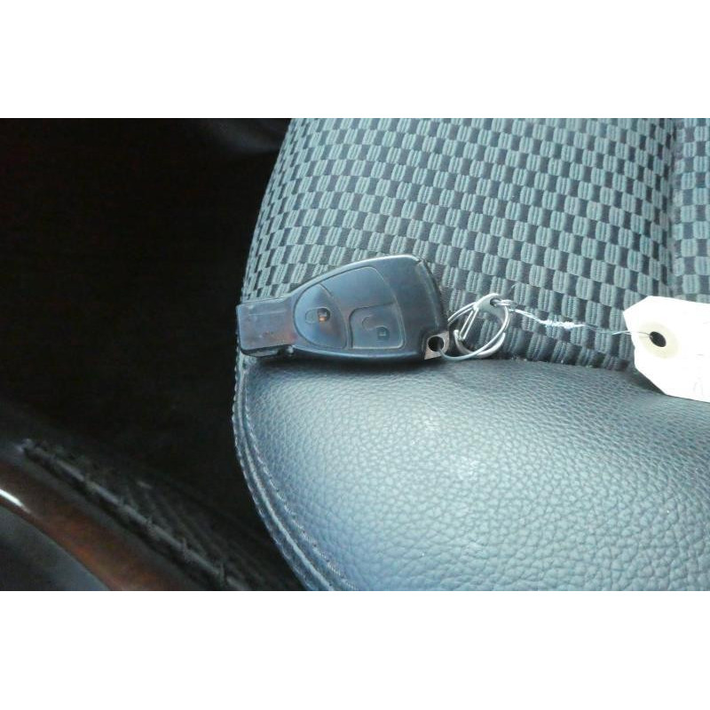 Bouton de warning MERCEDES CLASSE A 169 Photo n°12