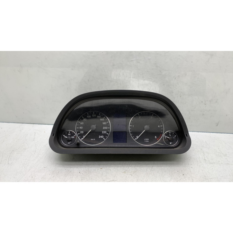 Compteur MERCEDES CLASSE A 169 Photo n°4